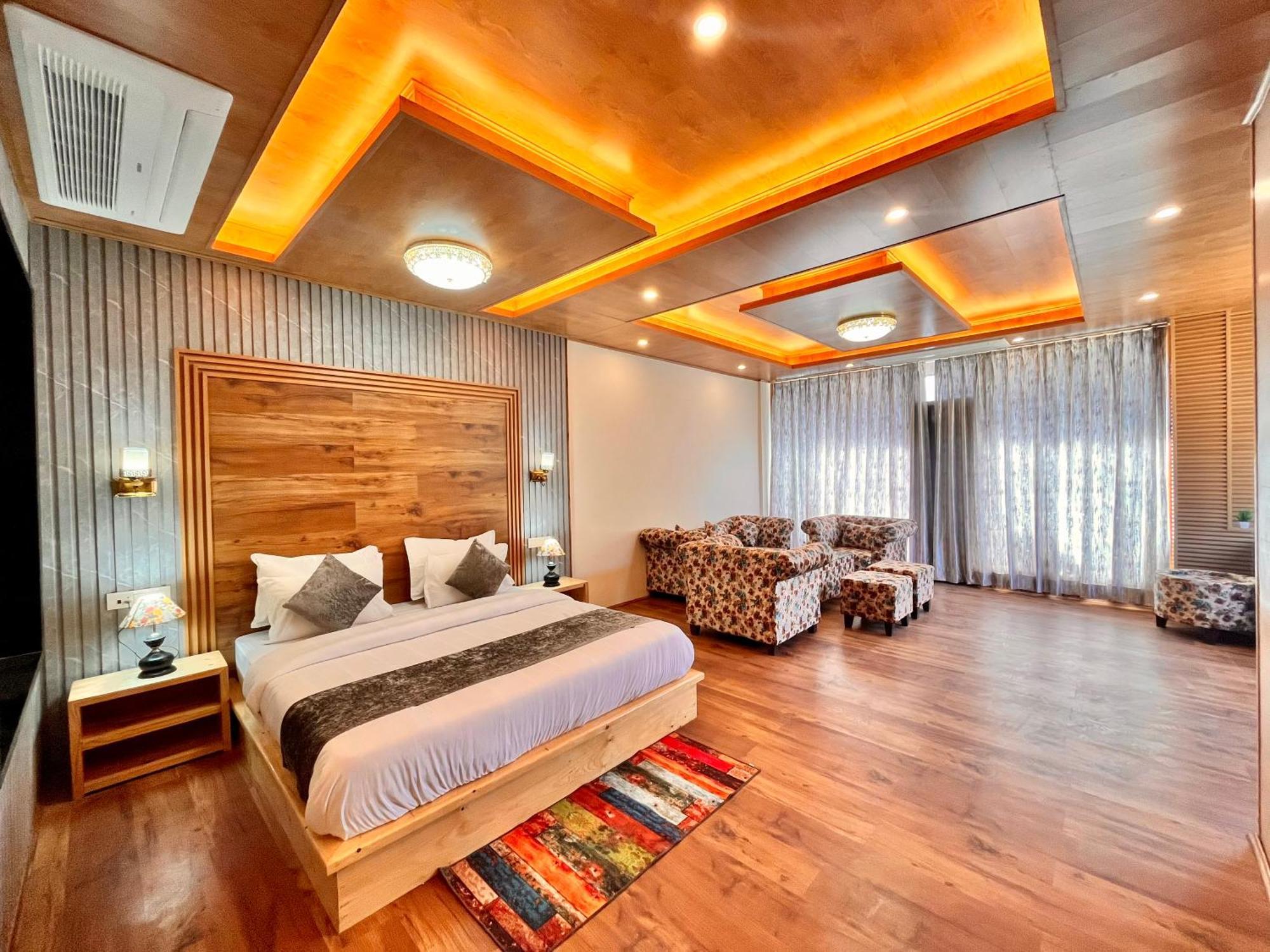 Naina Deventure Resort, Manali - Premium Rooms With Centrally Heated & Scenic View Exteriör bild