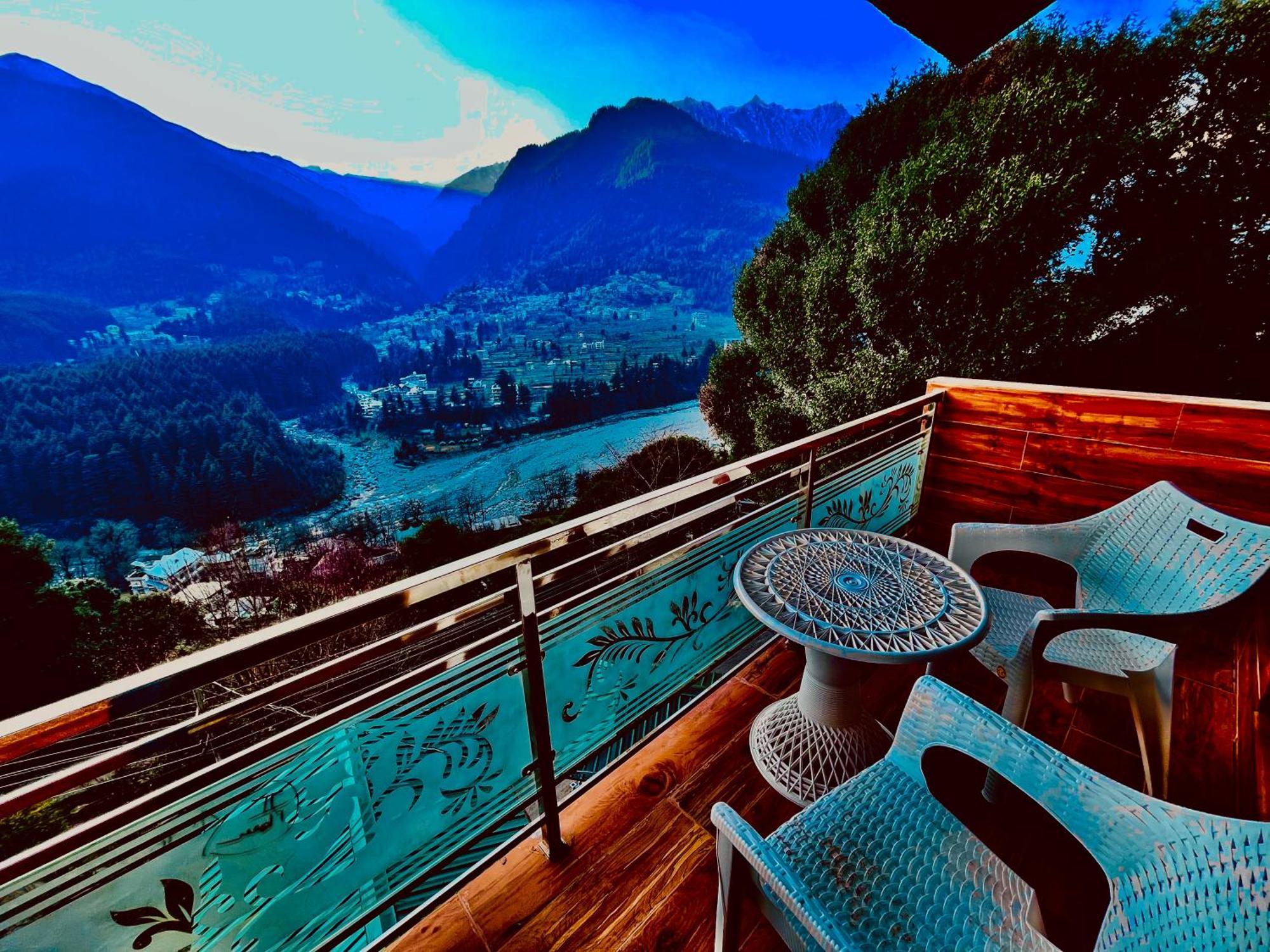 Naina Deventure Resort, Manali - Premium Rooms With Centrally Heated & Scenic View Exteriör bild