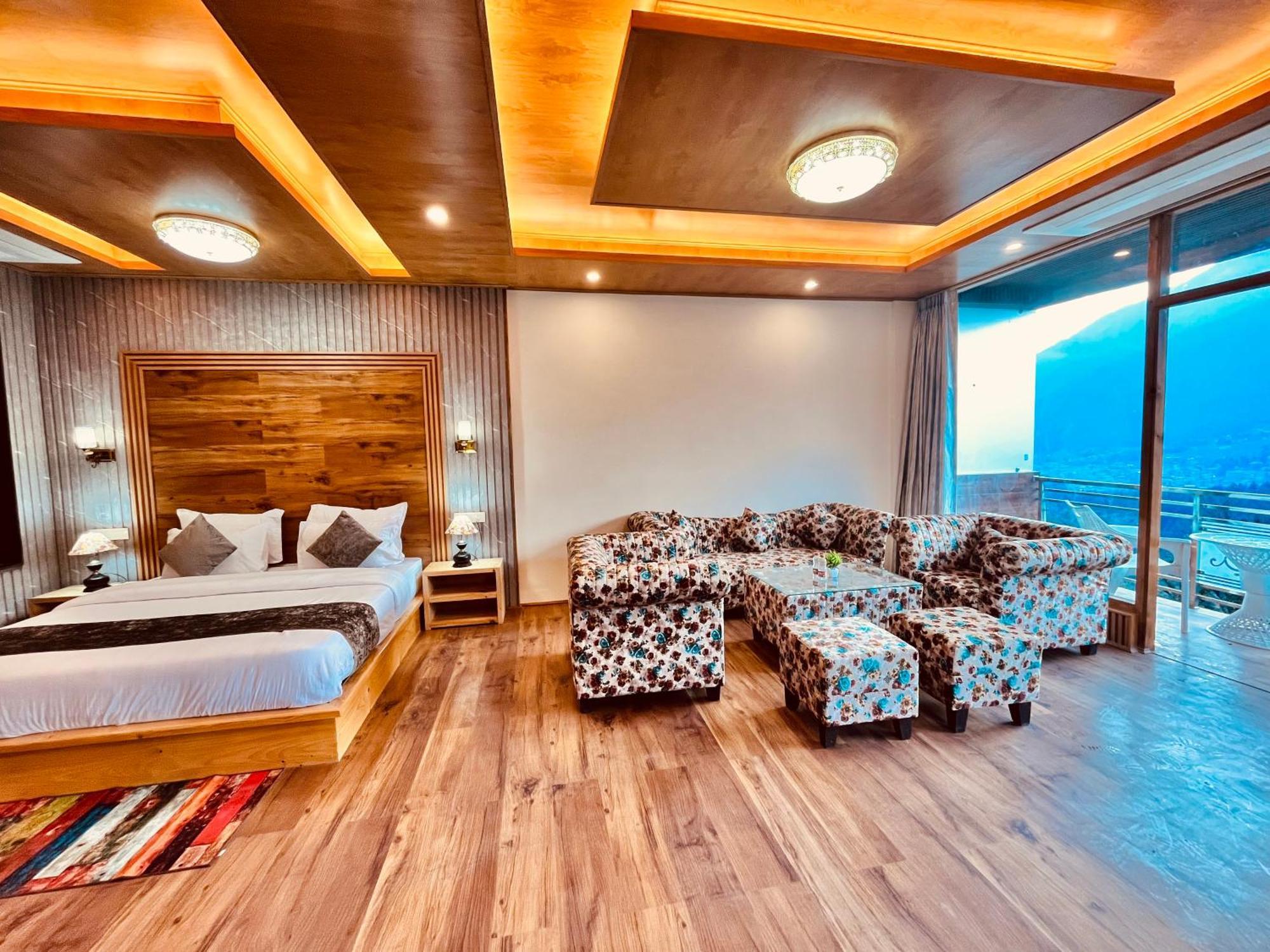 Naina Deventure Resort, Manali - Premium Rooms With Centrally Heated & Scenic View Exteriör bild